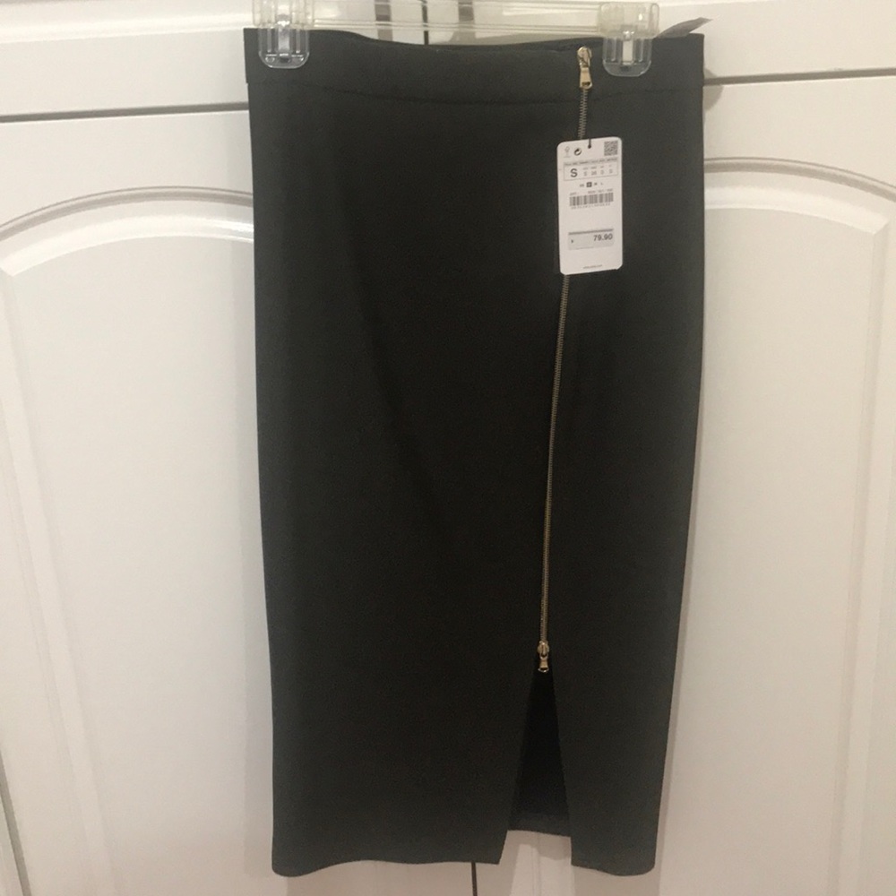 Skirt - Picture 1 of 1